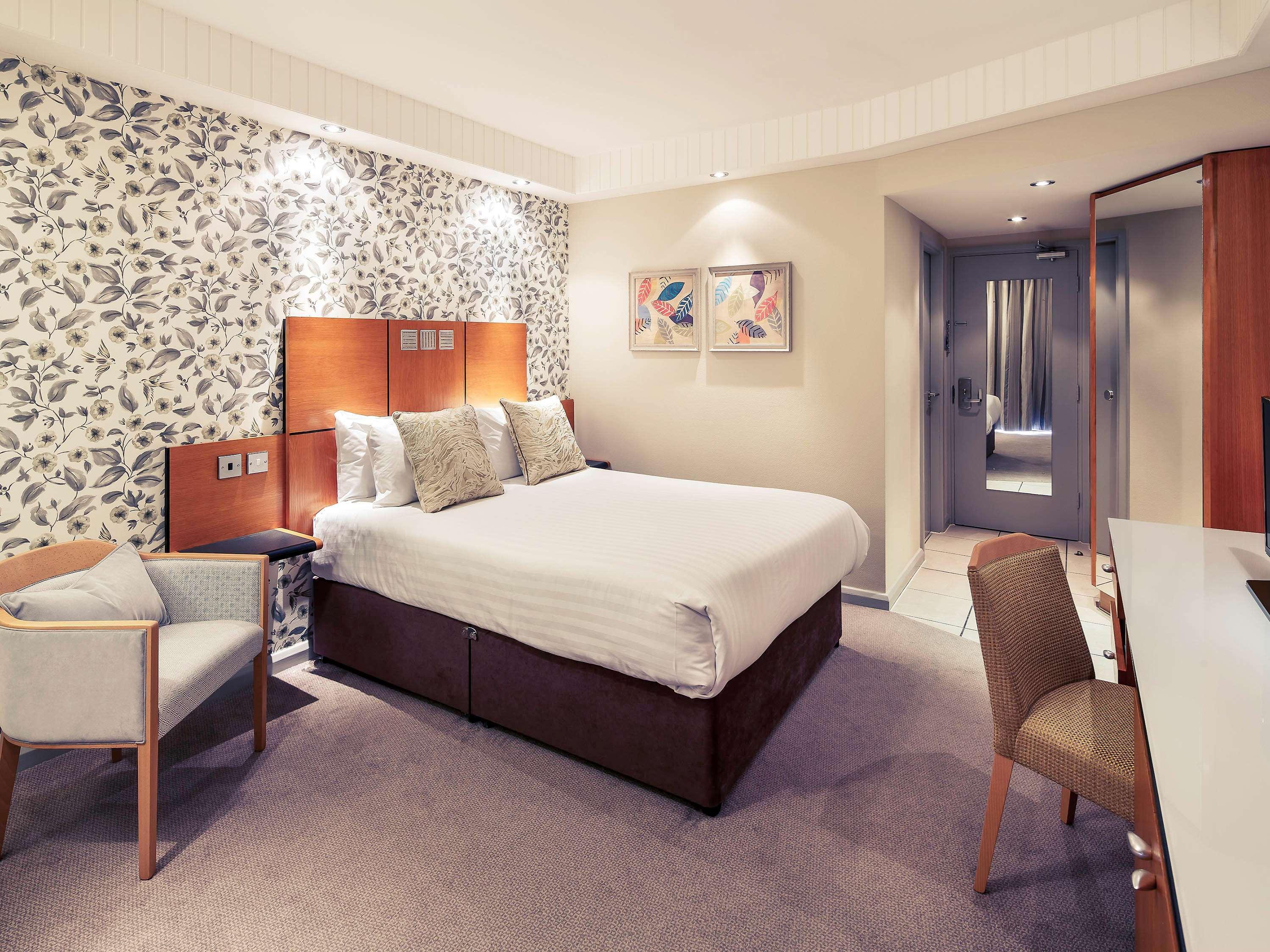 Mercure Leeds Parkway Hotel Eksteriør bilde