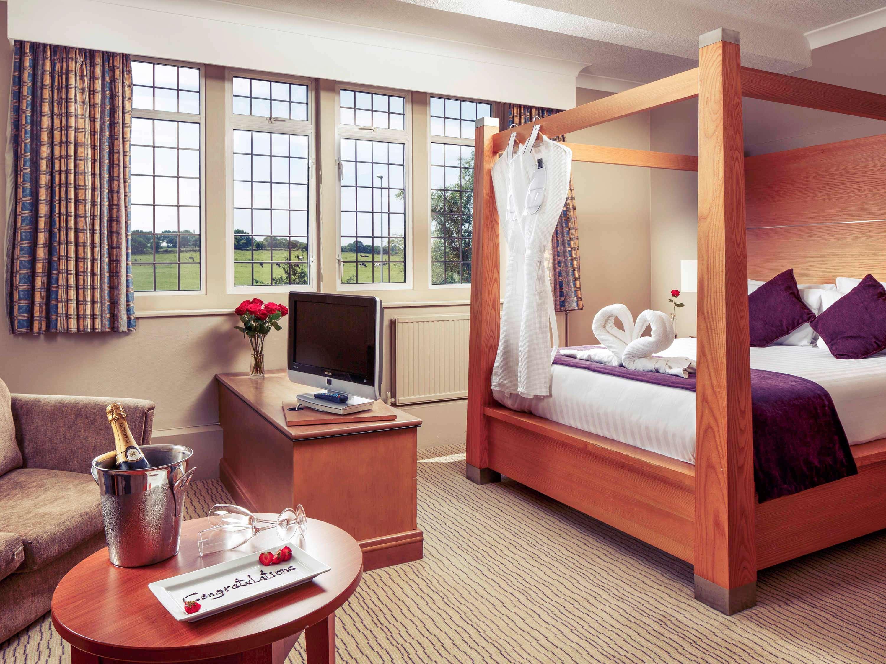 Mercure Leeds Parkway Hotel Eksteriør bilde