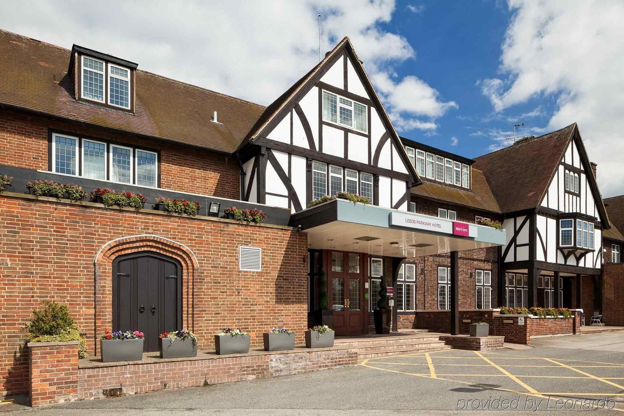 Mercure Leeds Parkway Hotel Eksteriør bilde